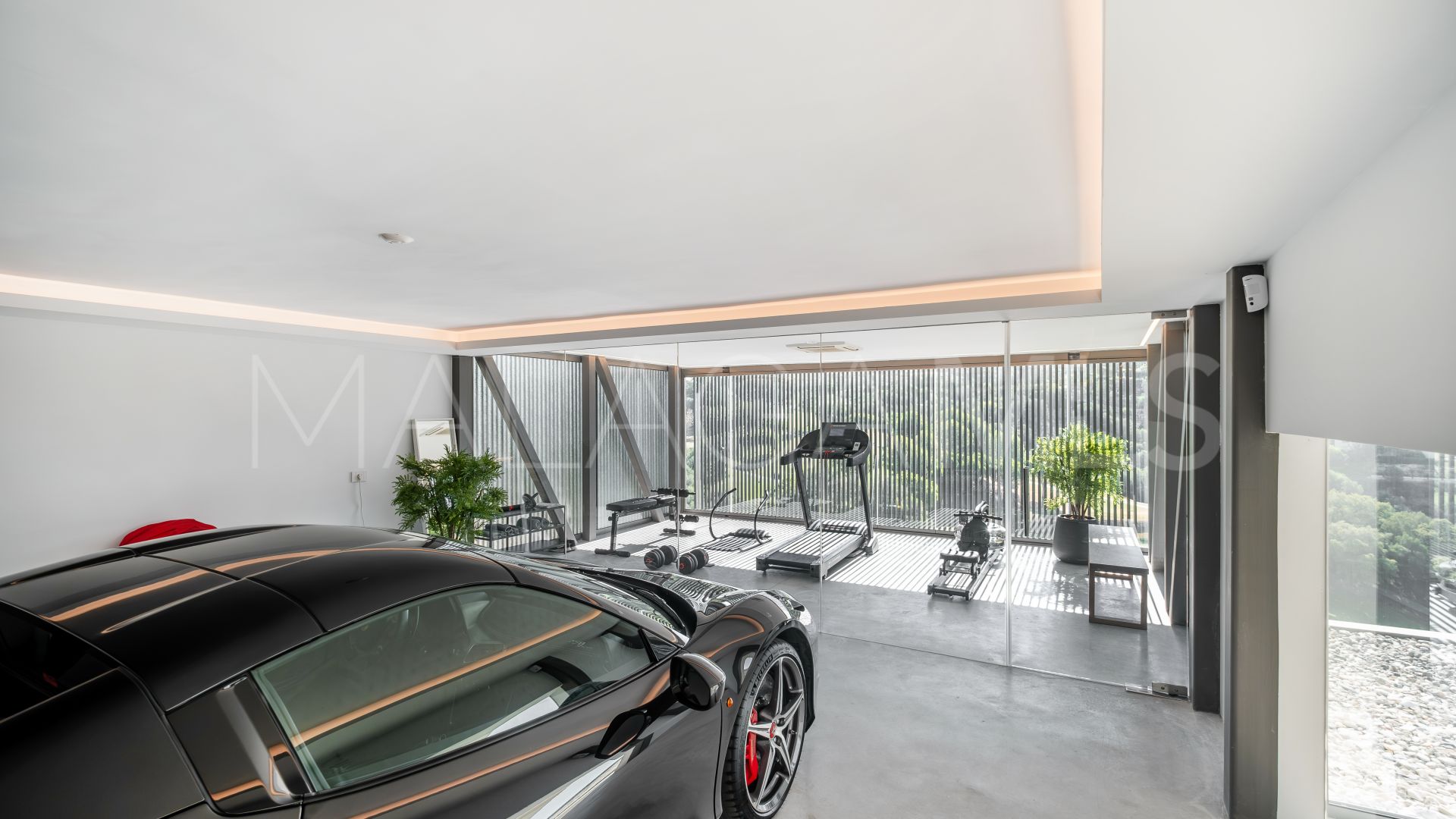 For sale Marbella Club Golf Resort 6 bedrooms villa