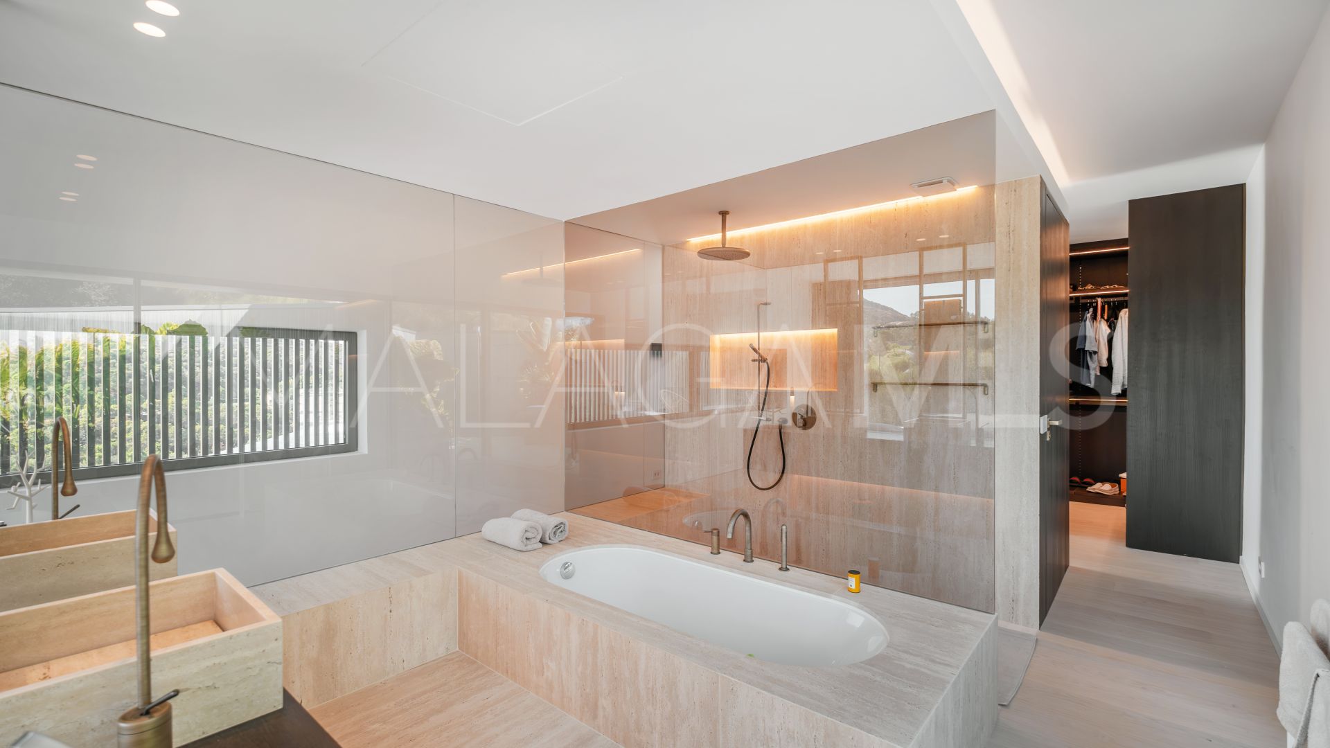 For sale Marbella Club Golf Resort 6 bedrooms villa