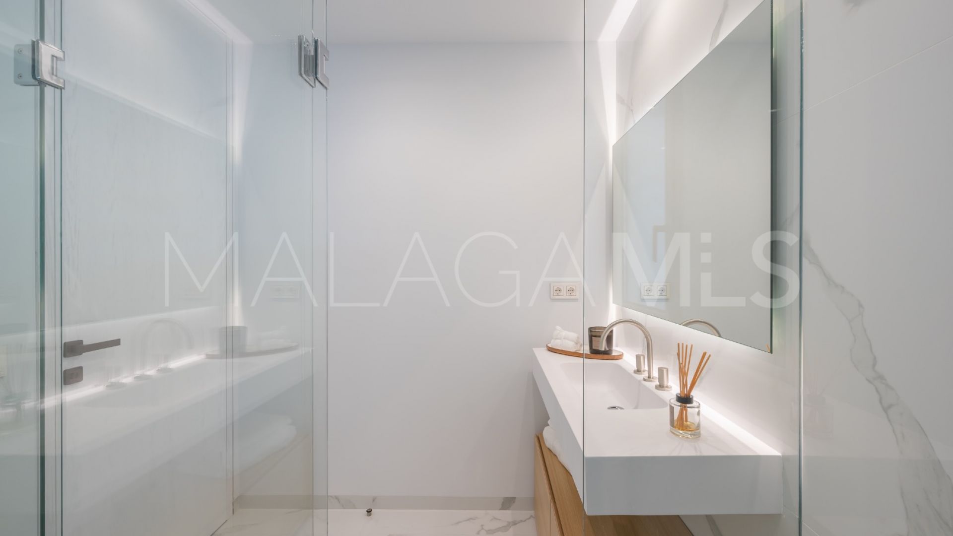Se vende apartamento de 3 bedrooms in Byu Hills