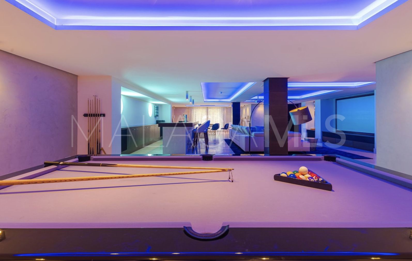 For sale 5 bedrooms villa in Los Flamingos