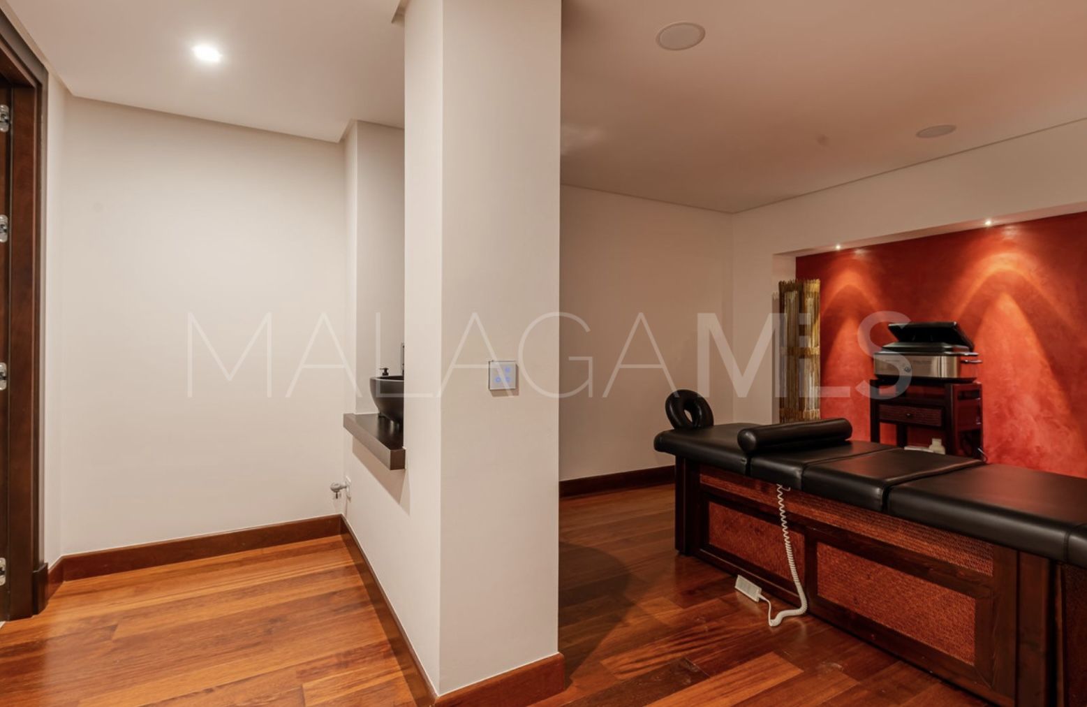 For sale 5 bedrooms villa in Los Flamingos
