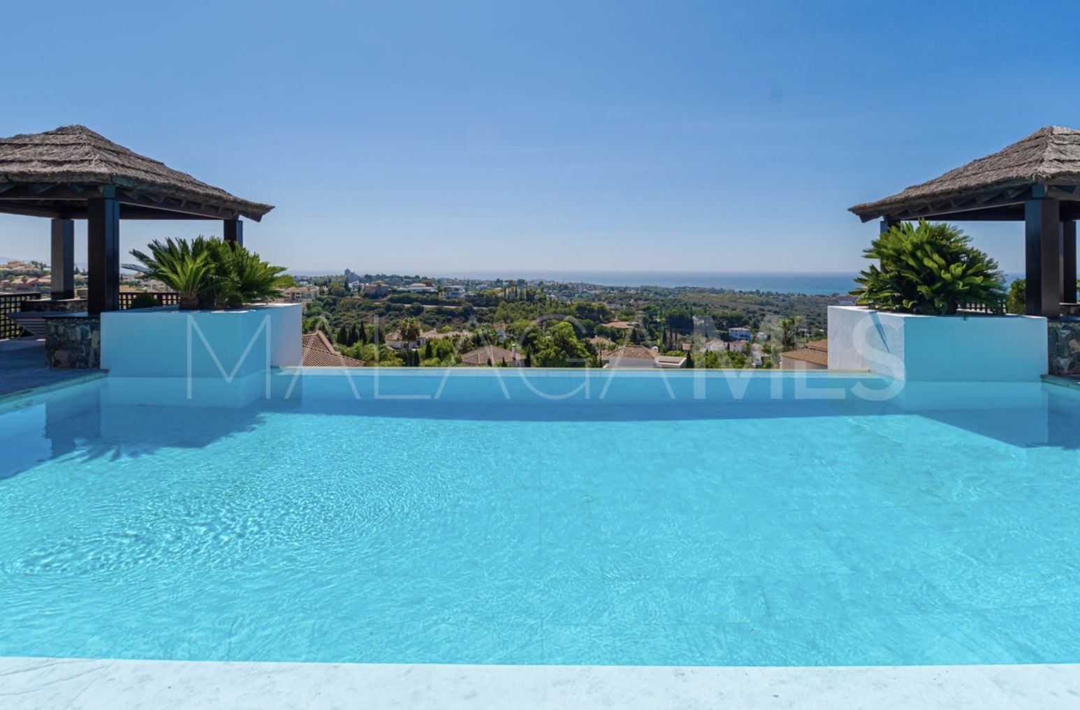 For sale 5 bedrooms villa in Los Flamingos
