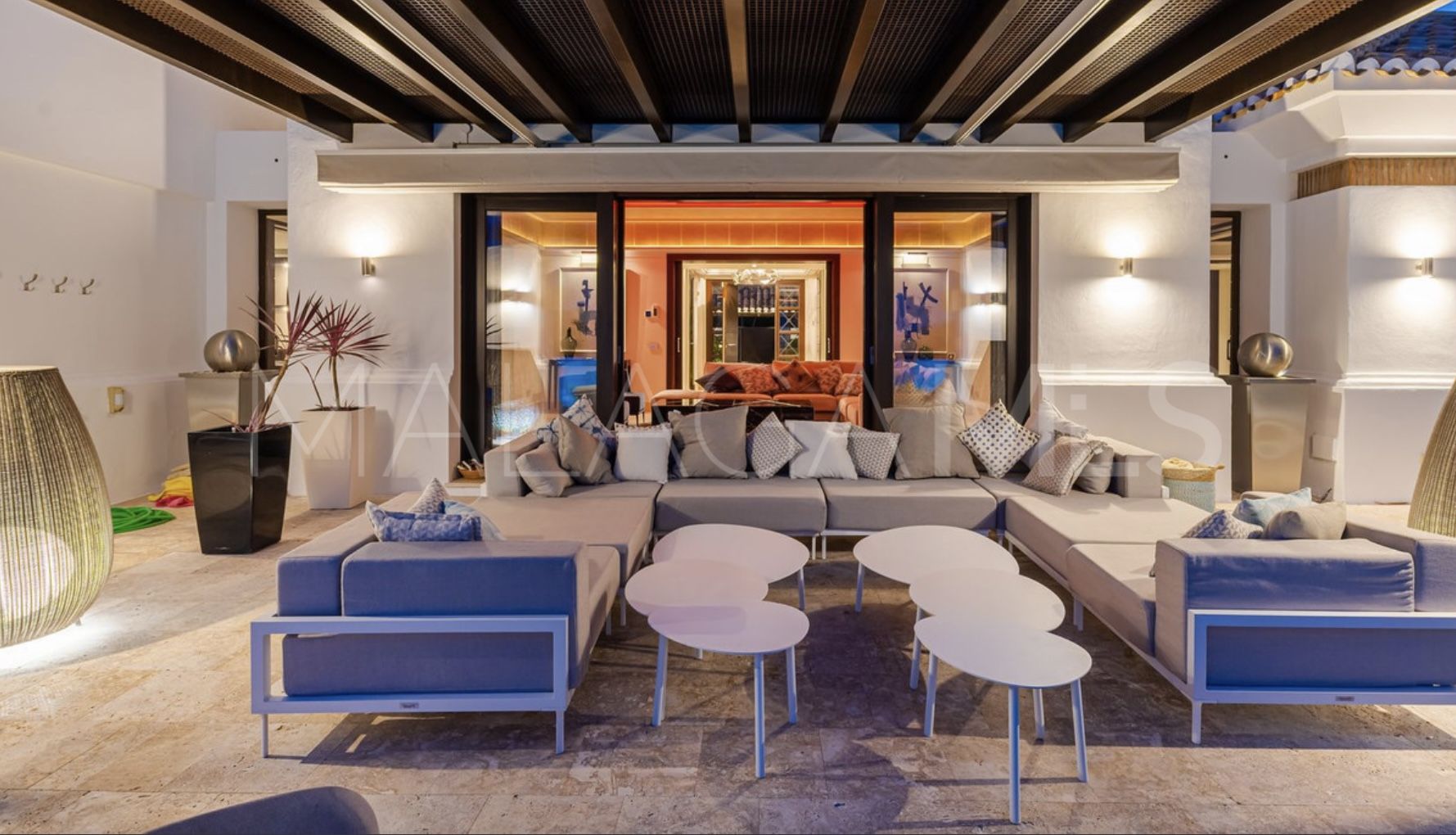 For sale 5 bedrooms villa in Los Flamingos