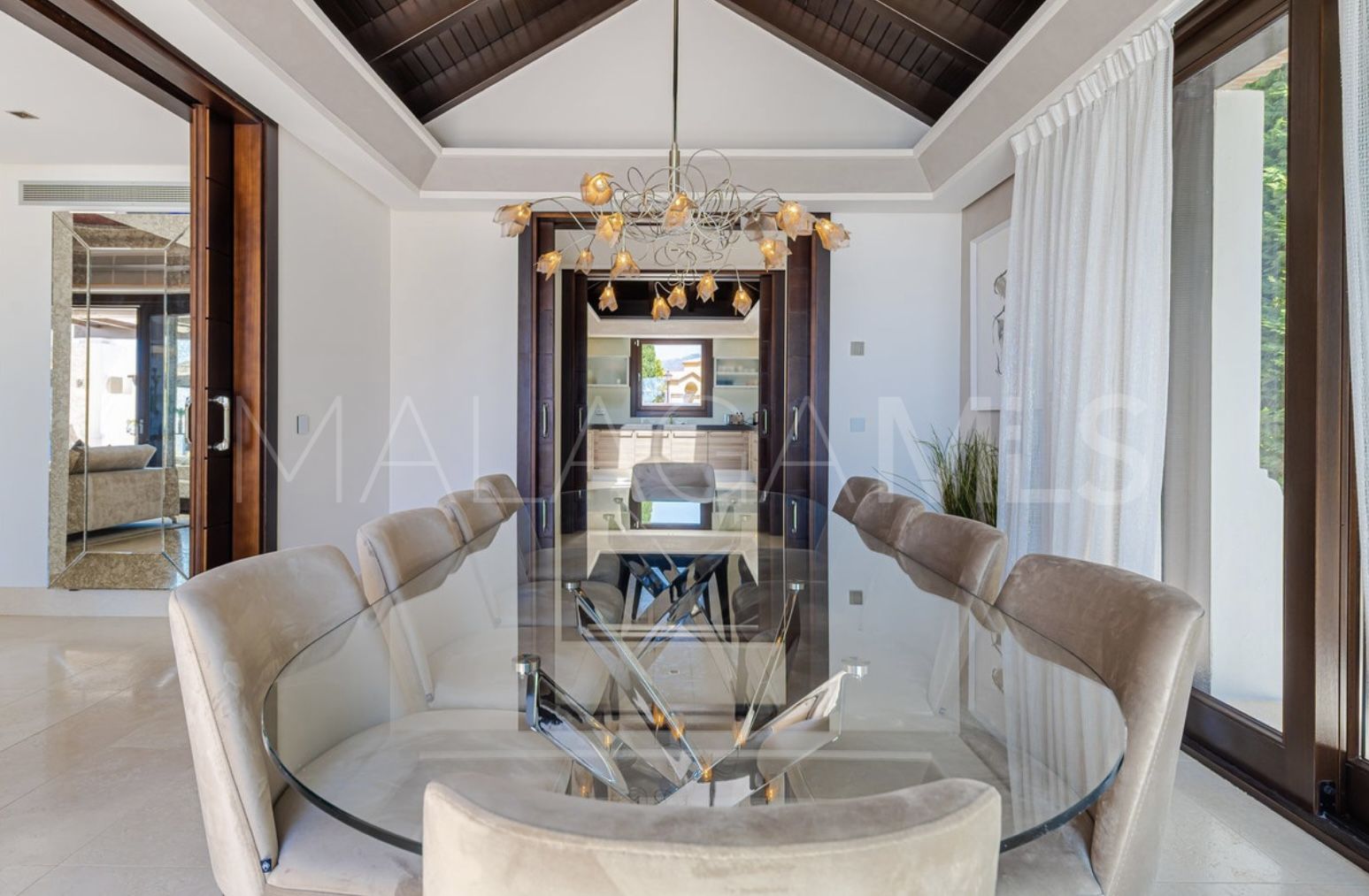 For sale 5 bedrooms villa in Los Flamingos