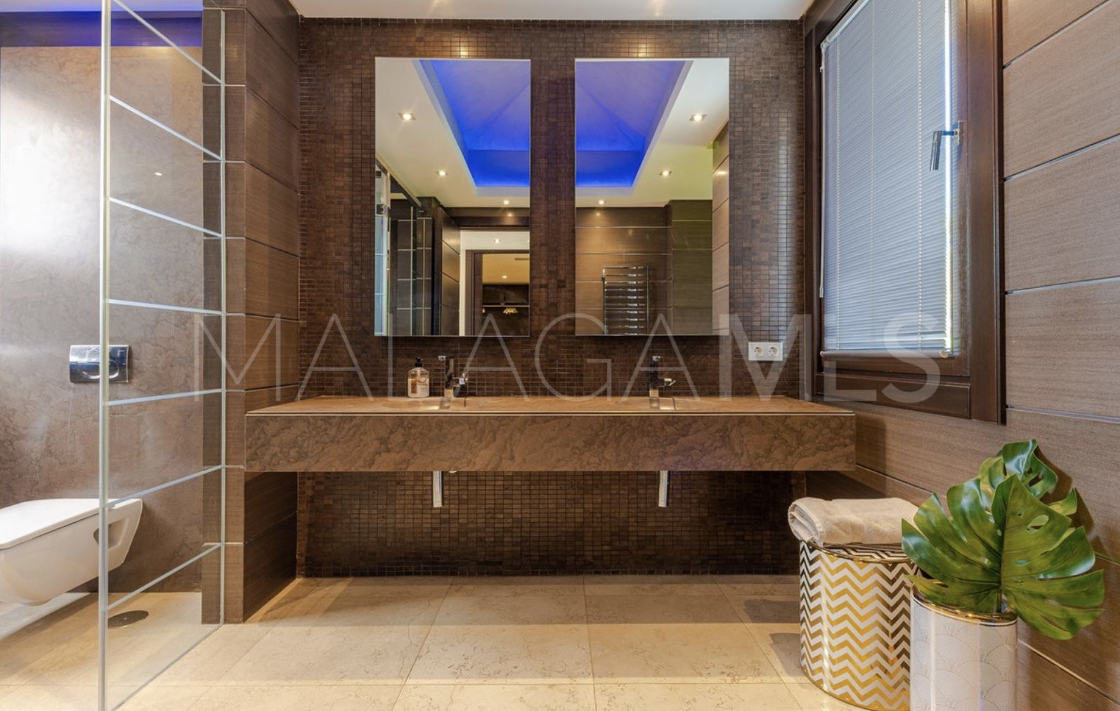 For sale 5 bedrooms villa in Los Flamingos