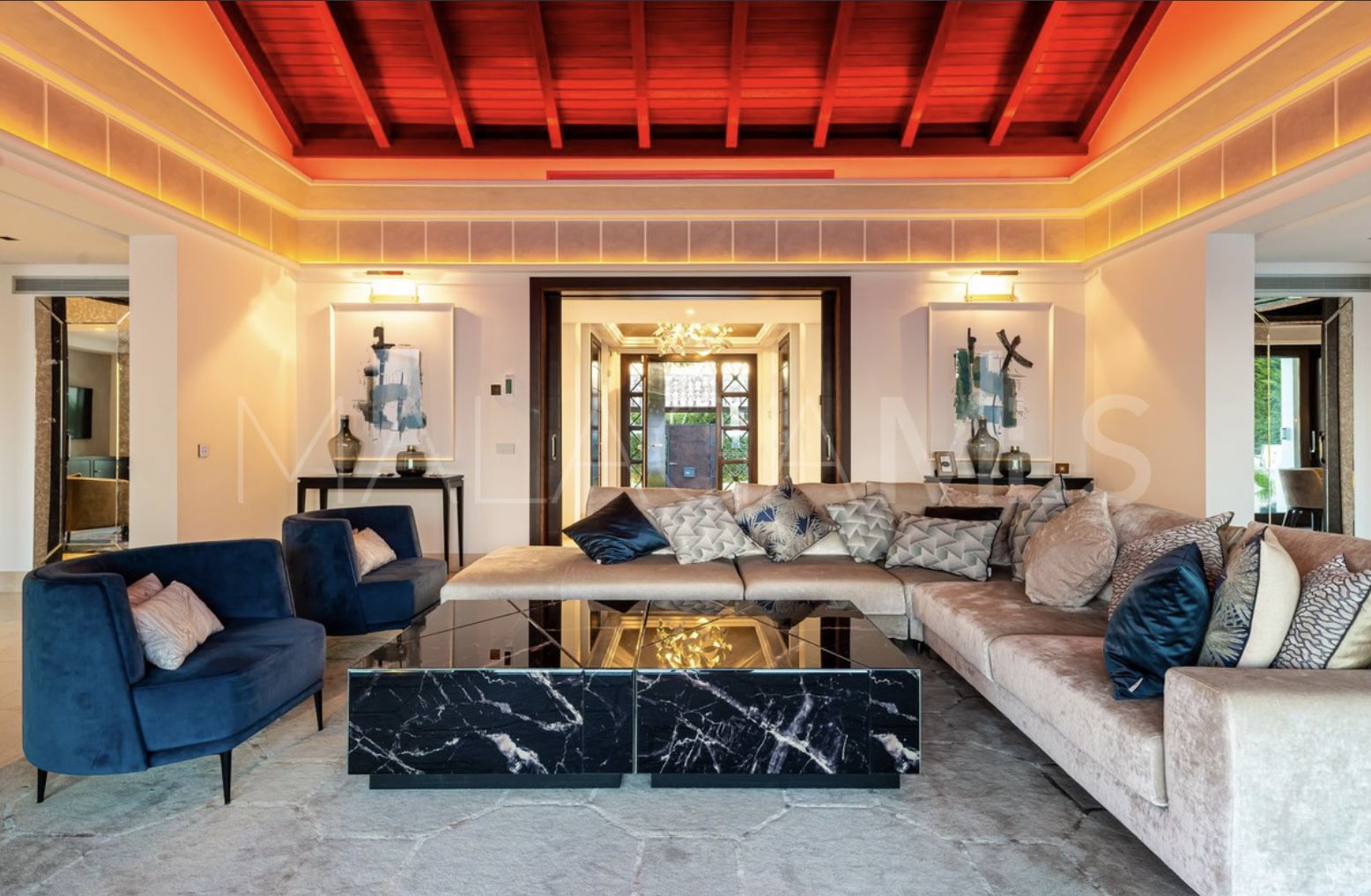 For sale 5 bedrooms villa in Los Flamingos