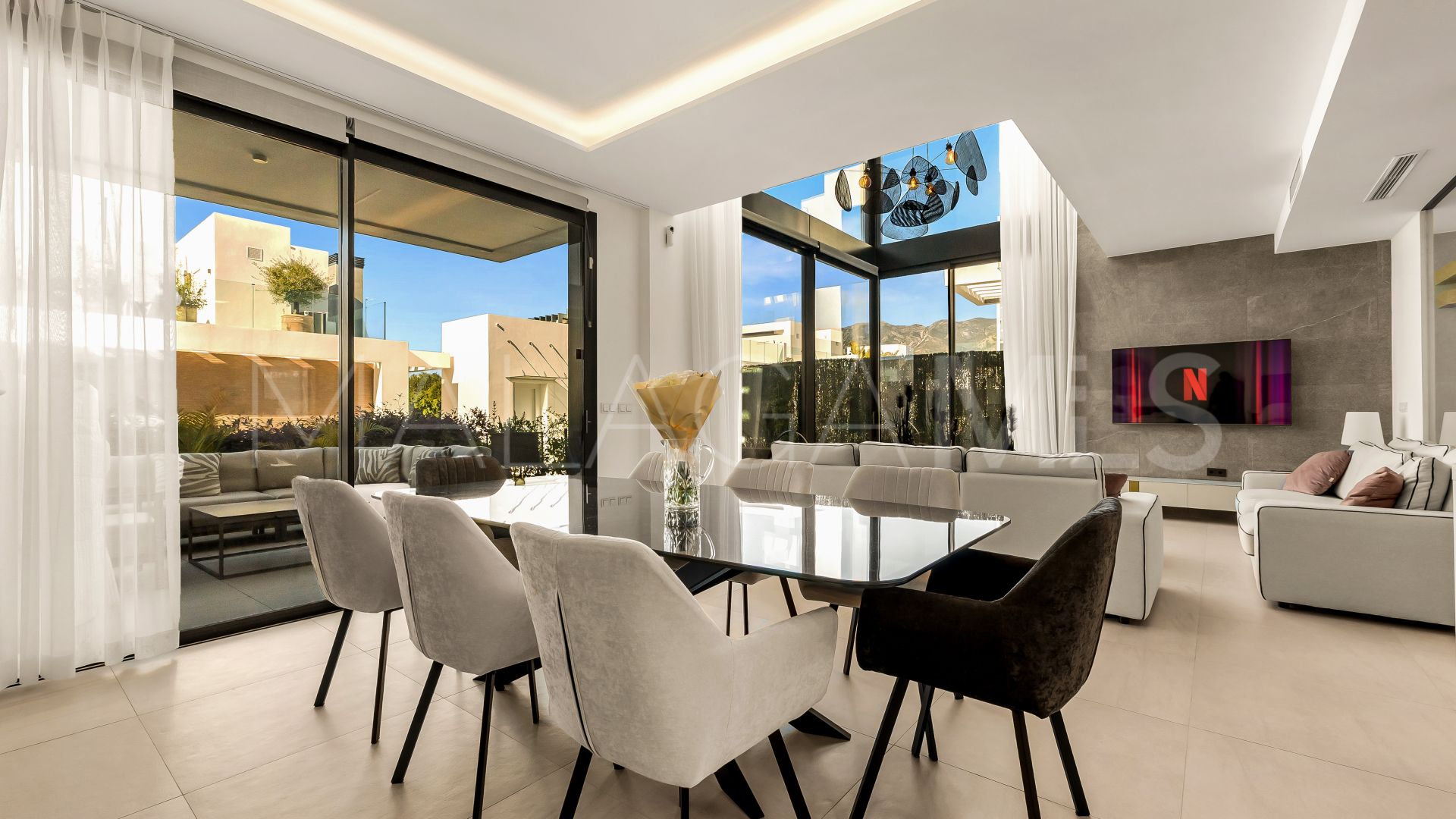 Semi detached house with 5 bedrooms for sale in Rio Real