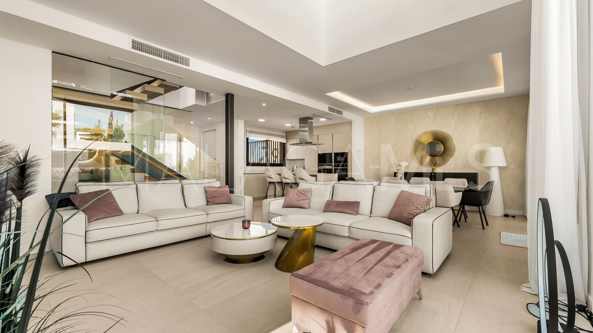 Semi detached house with 5 bedrooms for sale in Rio Real