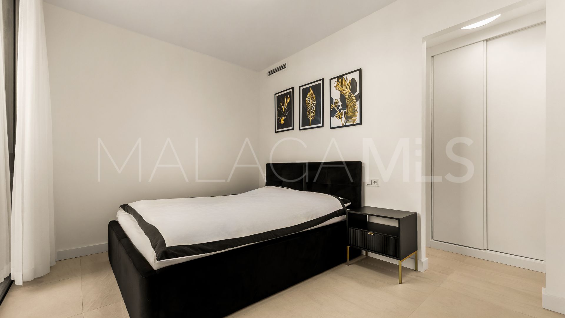 Semi detached house with 5 bedrooms for sale in Rio Real