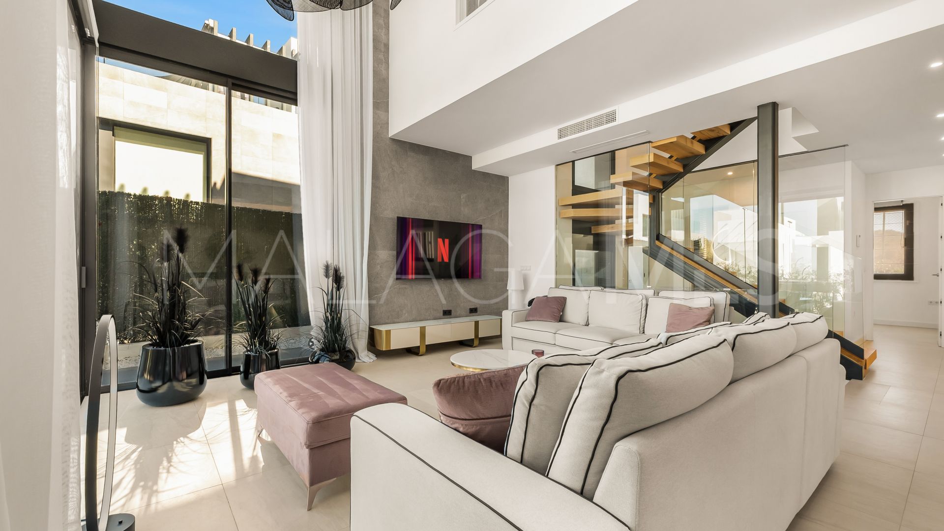 Semi detached house with 5 bedrooms for sale in Rio Real