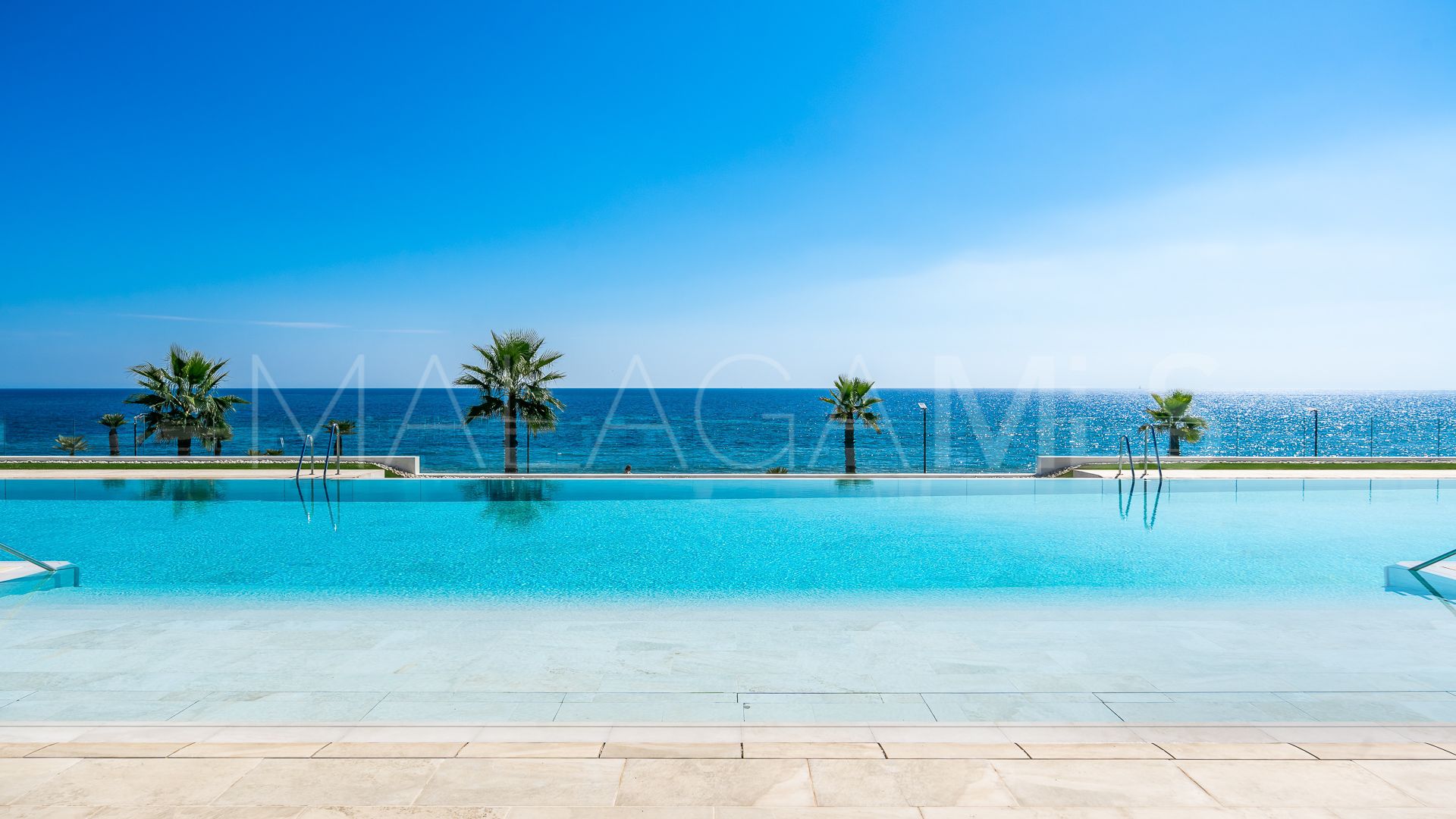 For sale apartment in New Golden Mile with 5 bedrooms