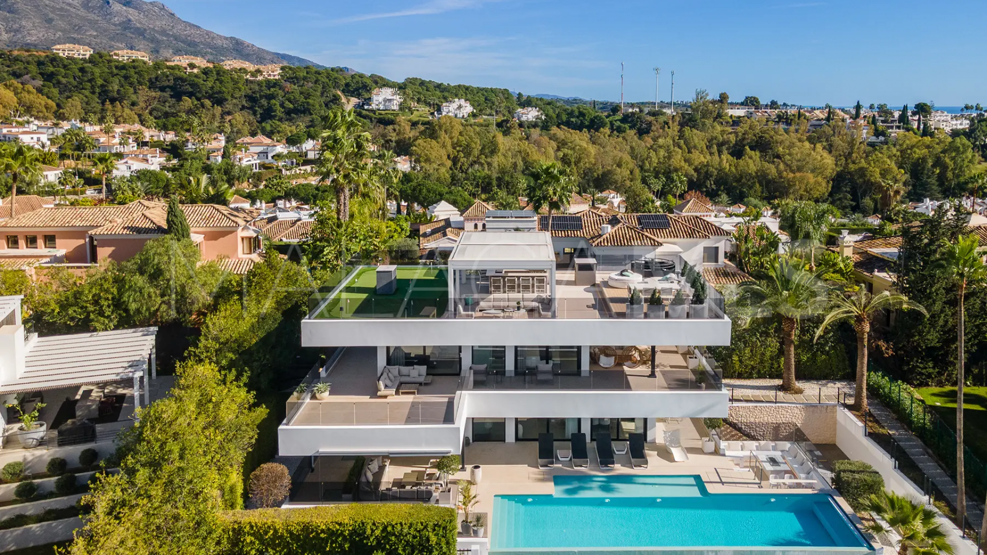 Villa for sale in Andalucia Alta