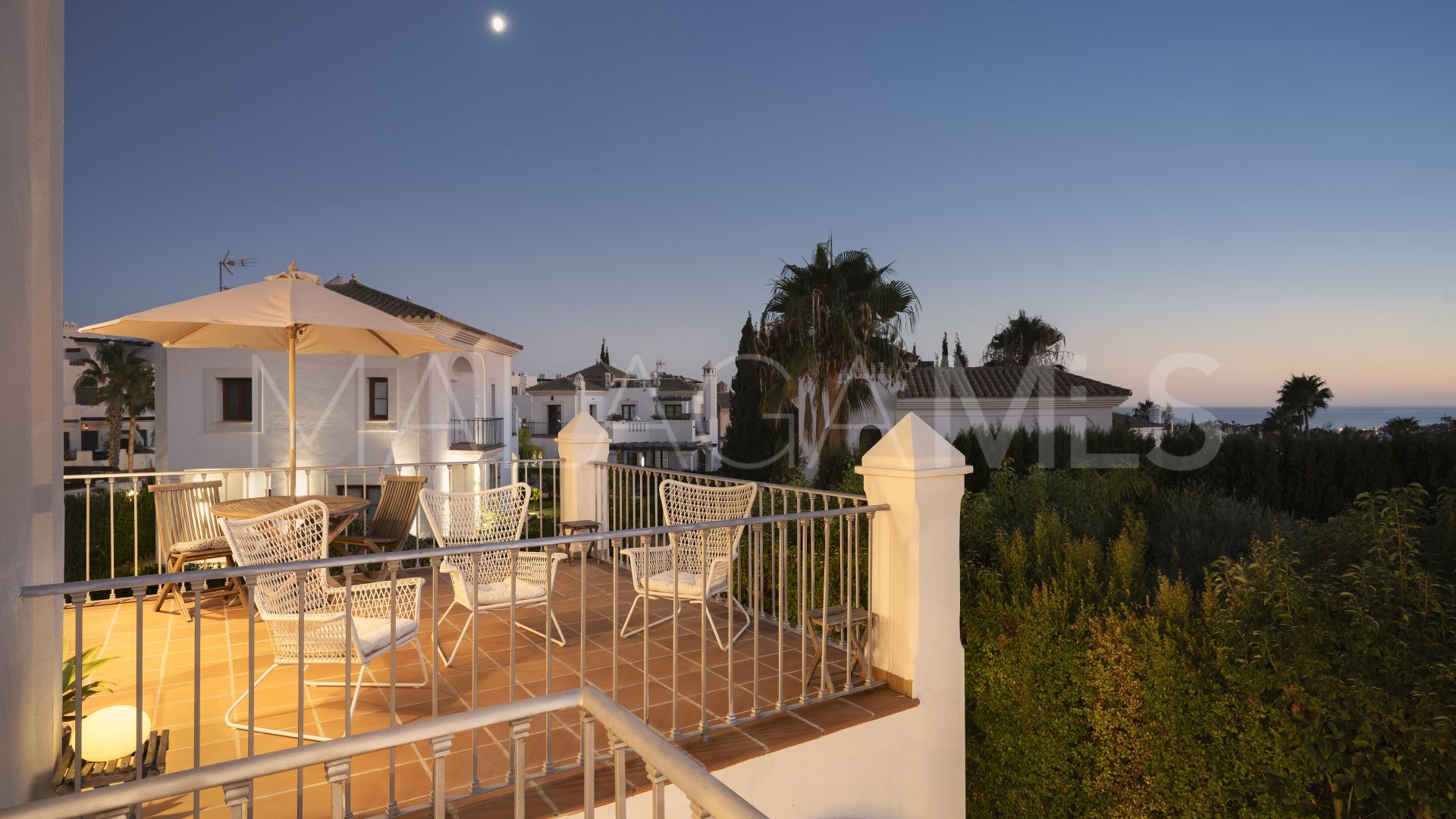 Villa for sale in Estepona