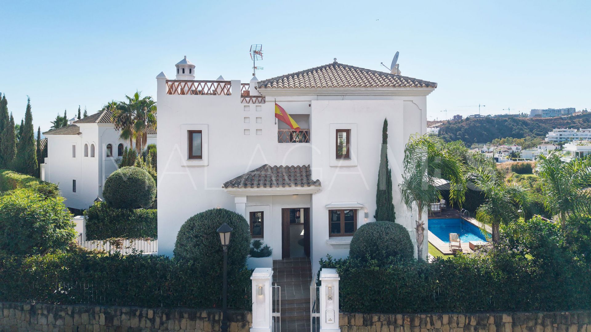 Villa for sale in Estepona