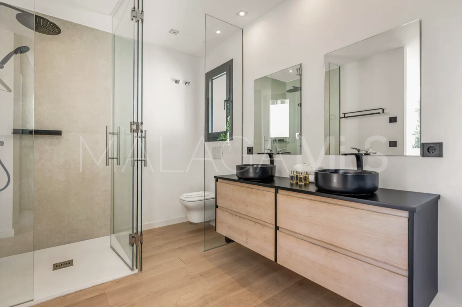 Villa for sale in Artola