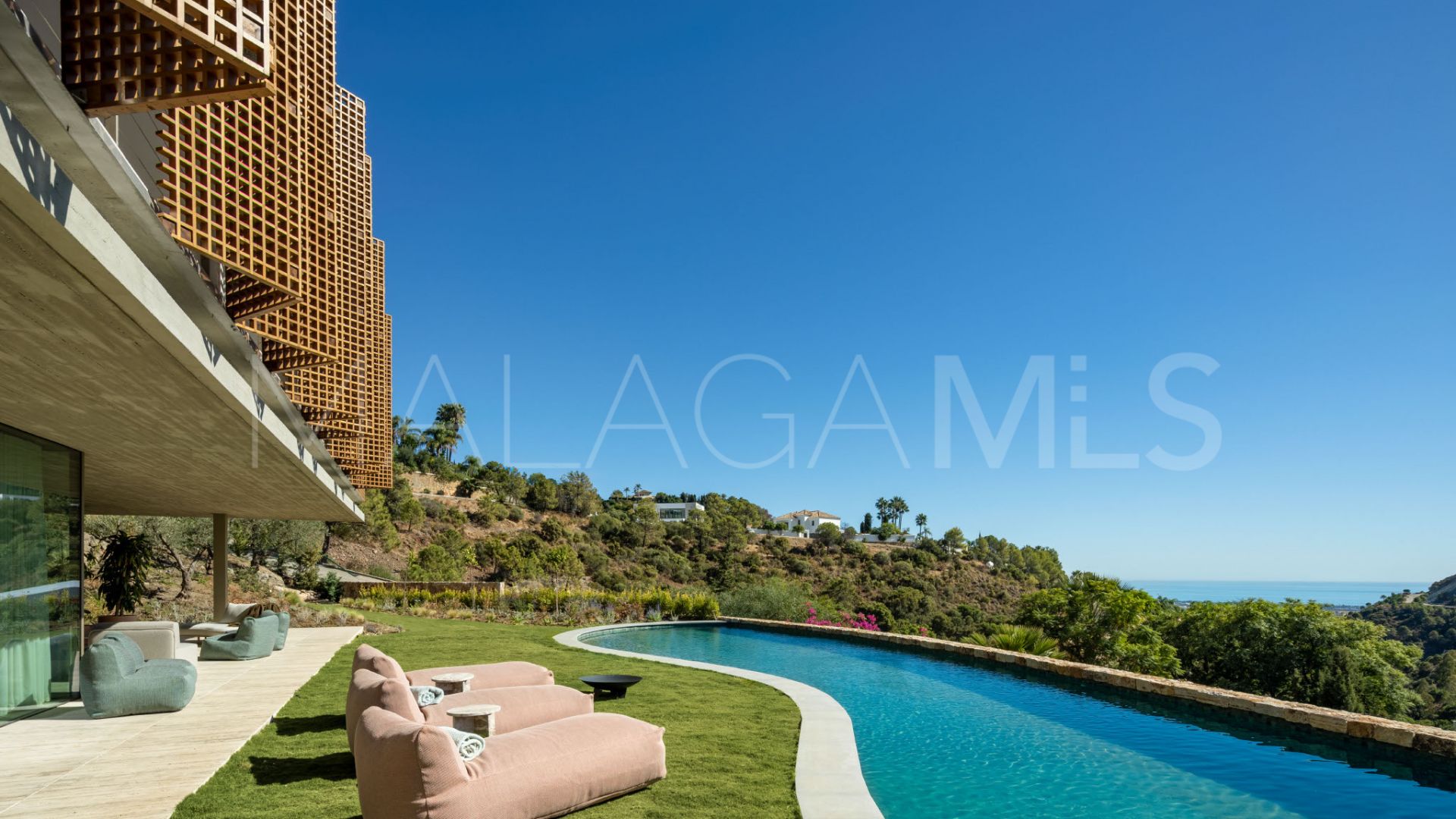 Villa for sale in El Madroñal