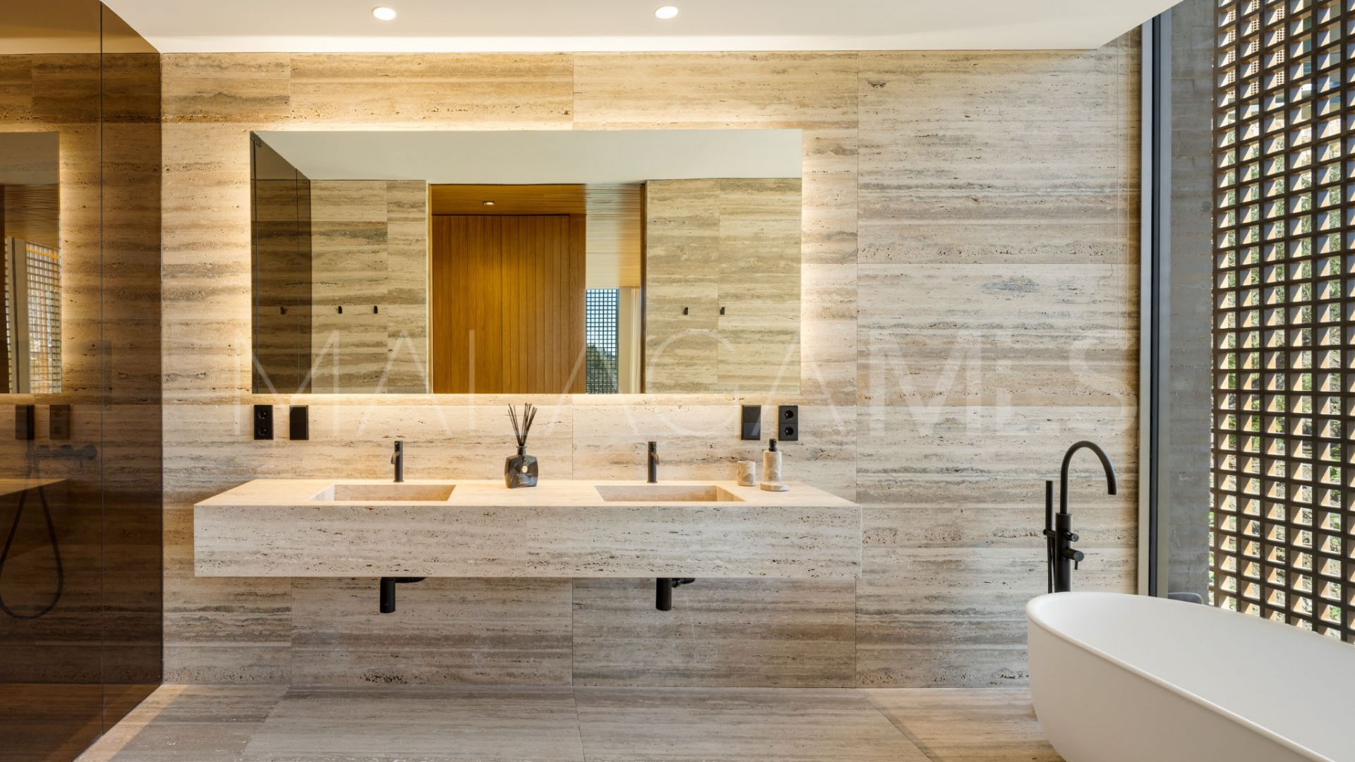 Villa for sale in El Madroñal