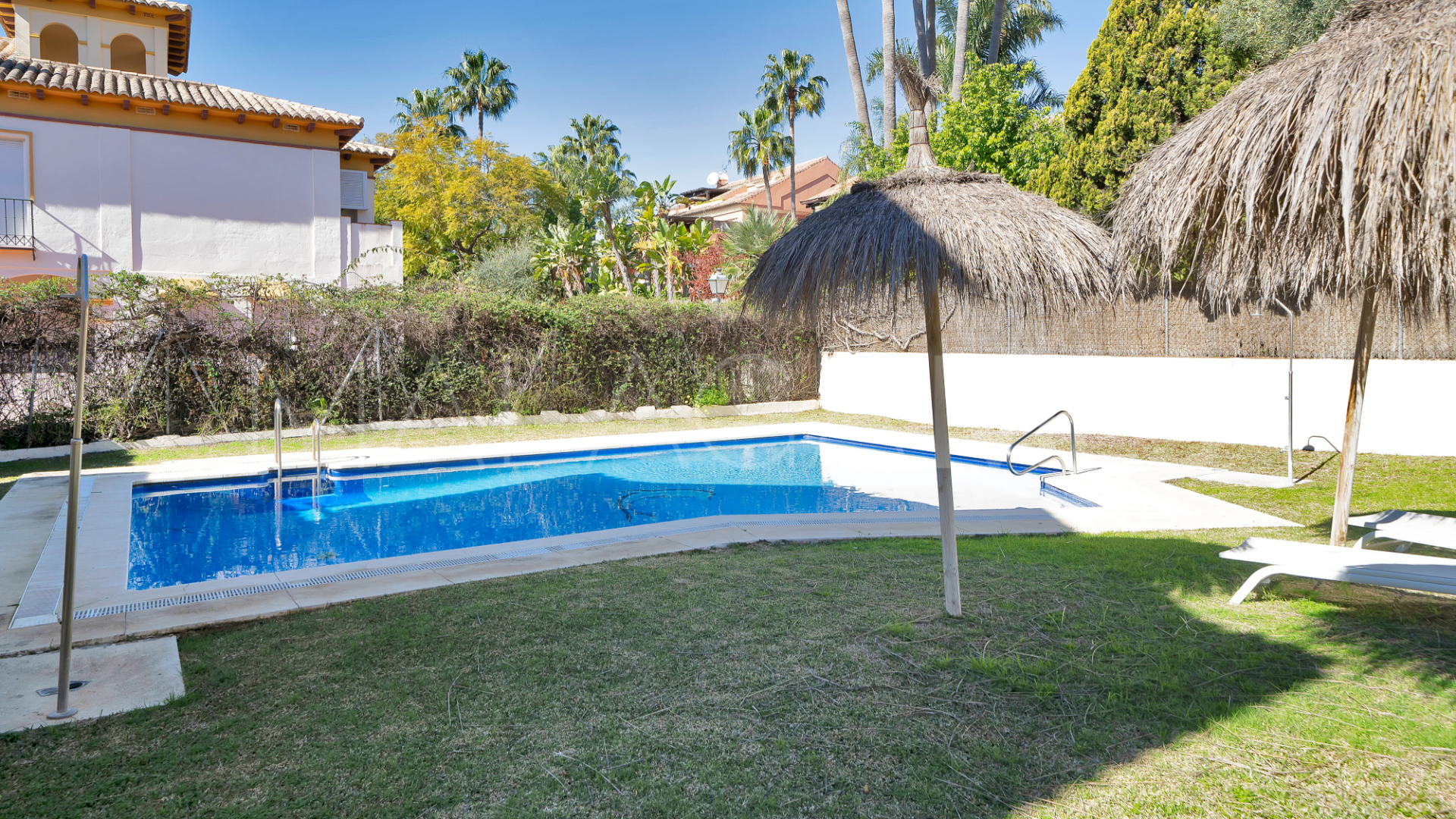 Radhus for sale in Marbella - Puerto Banus