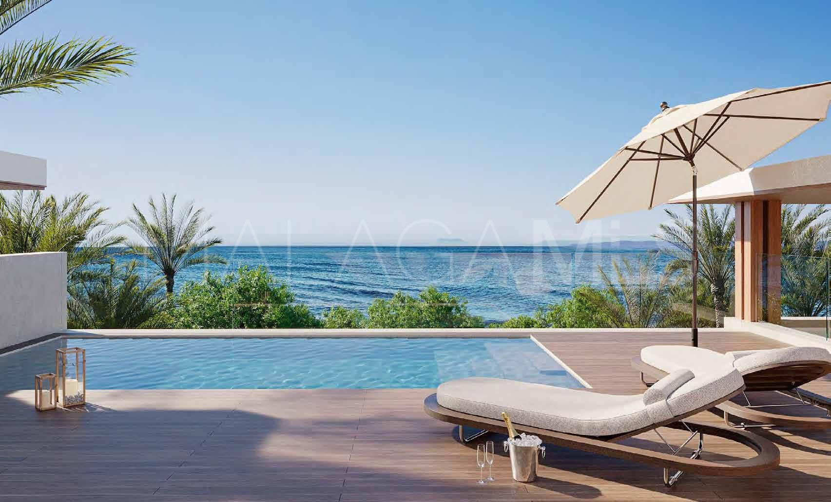 Villa for sale in Estepona