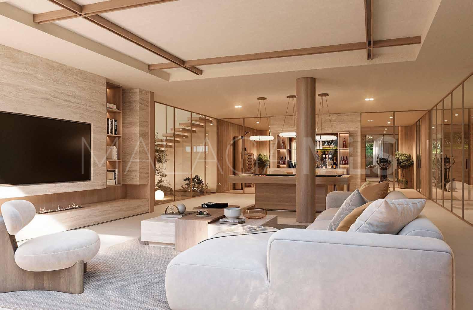 Villa for sale in Estepona