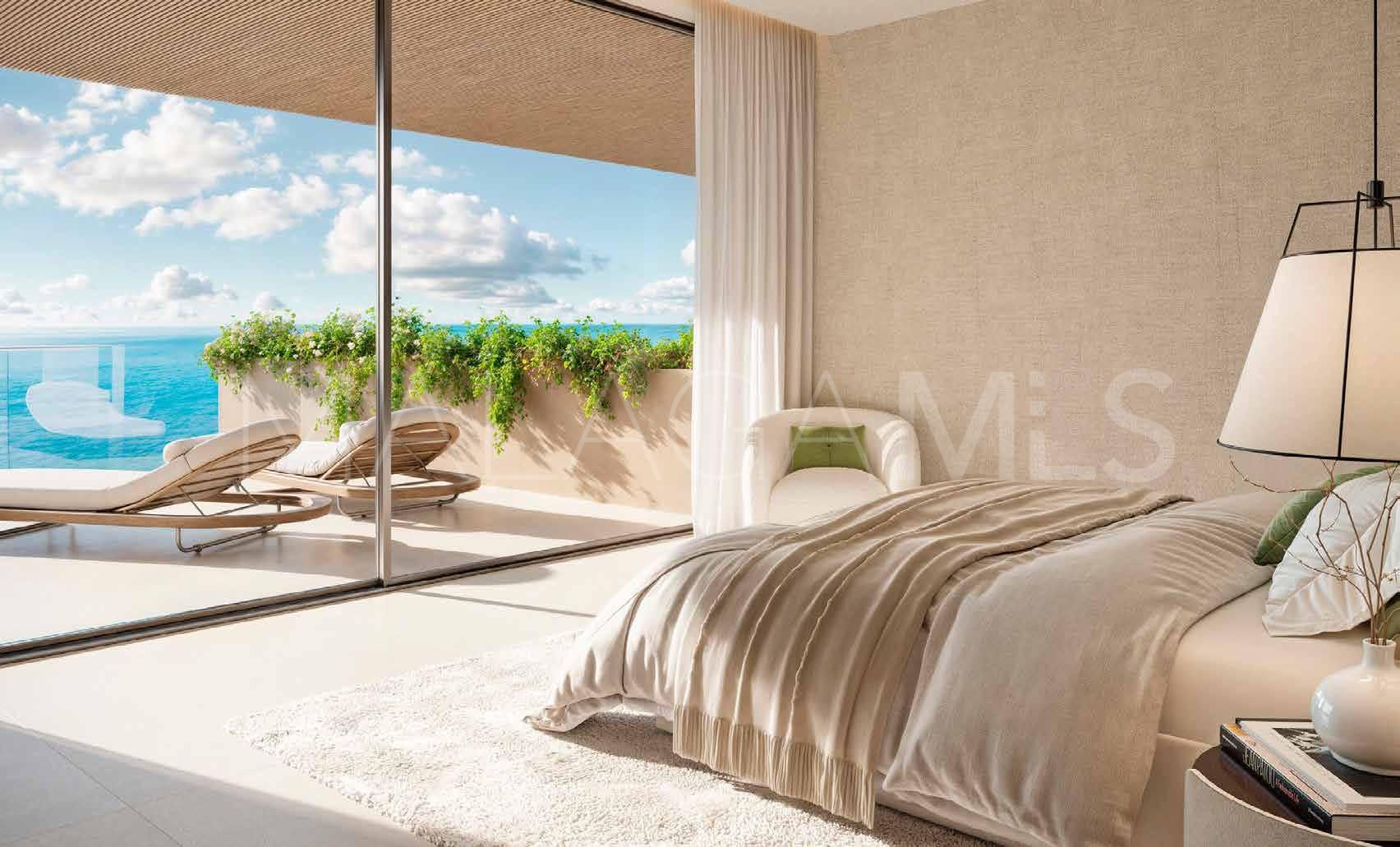 Buy duplex penthouse in Estepona with 3 bedrooms