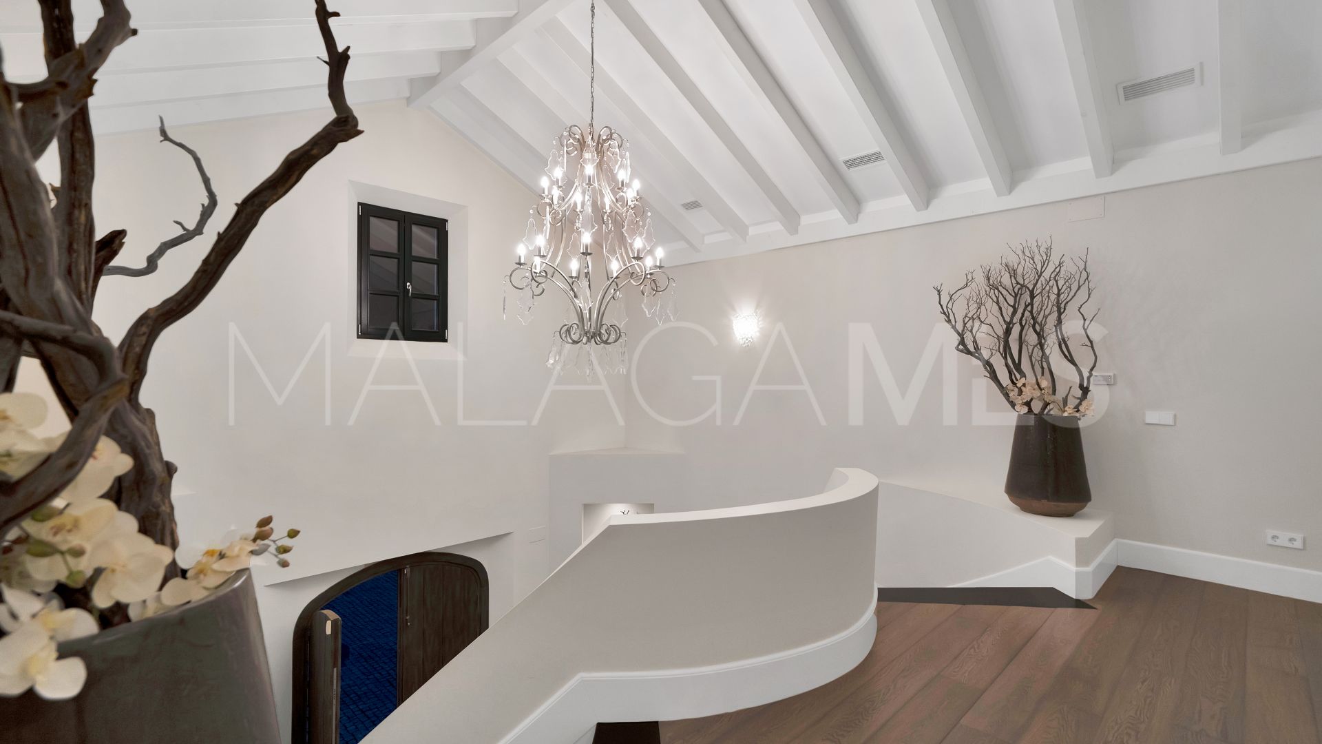 Monte Mayor villa for sale