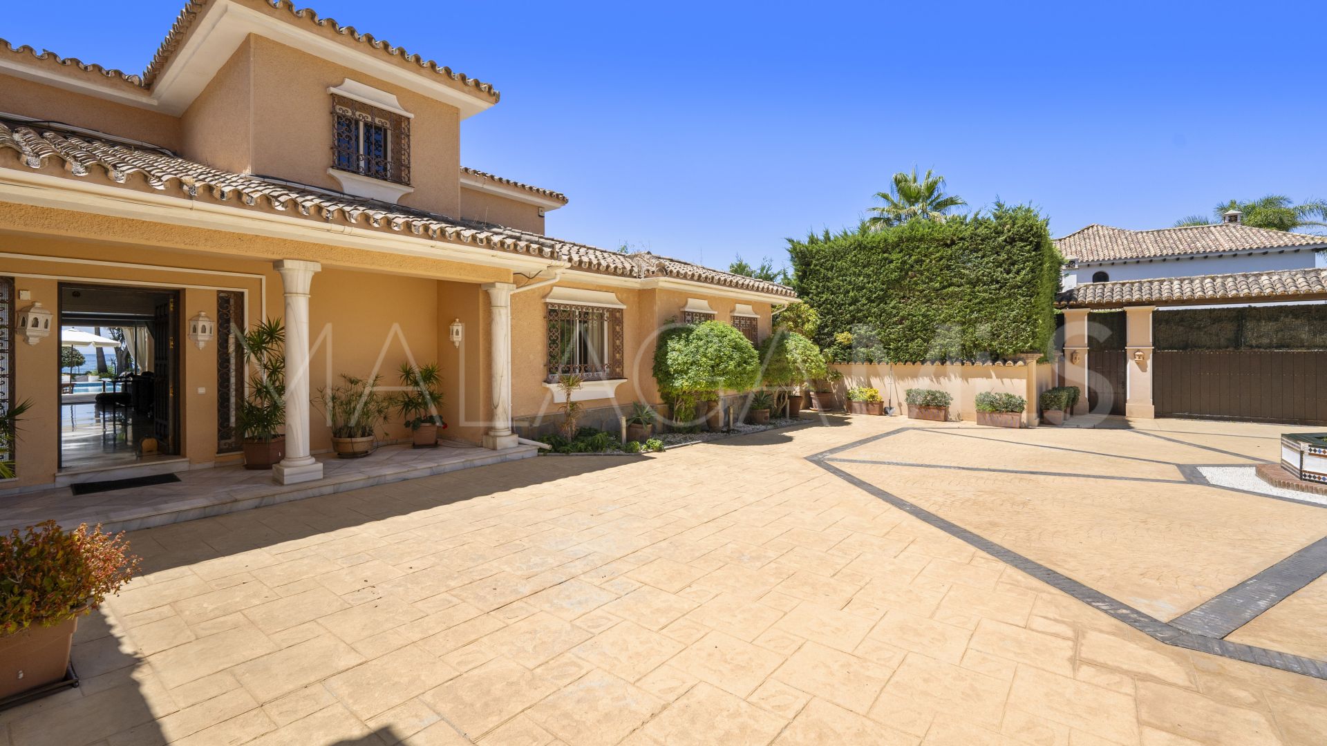 For sale Benamara villa