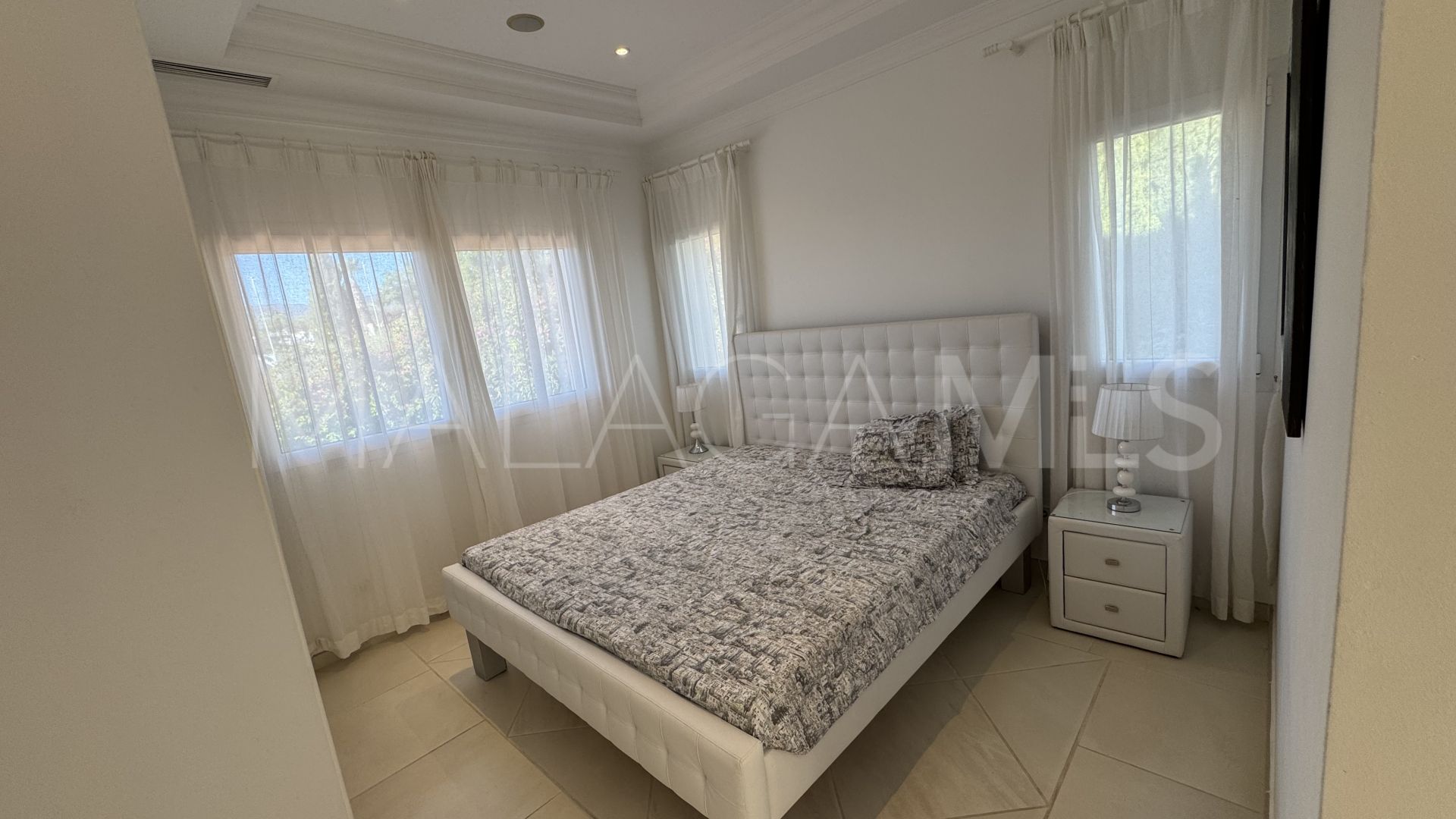 Villa for sale in Los Flamingos Golf
