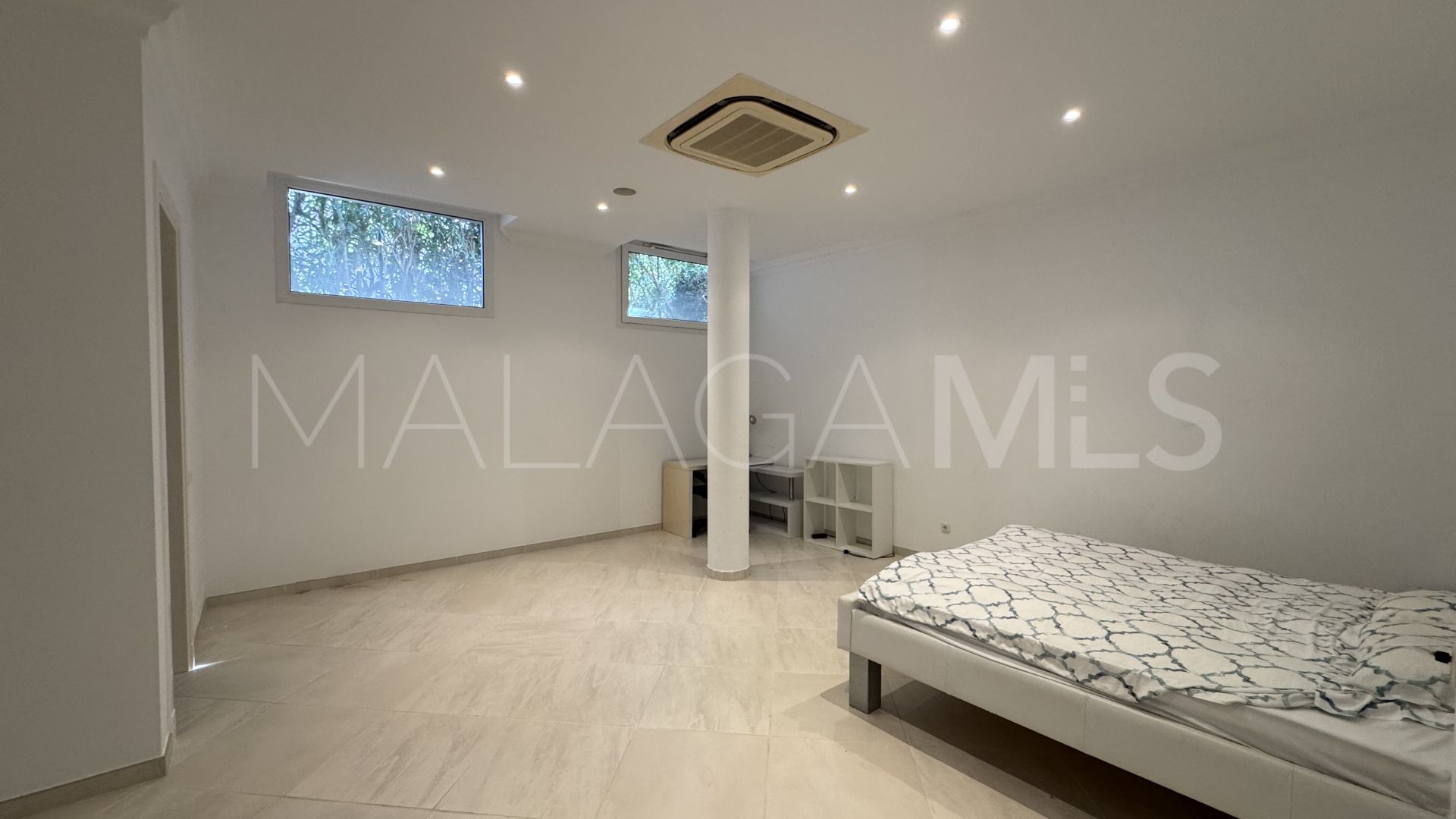 Villa for sale in Los Flamingos Golf