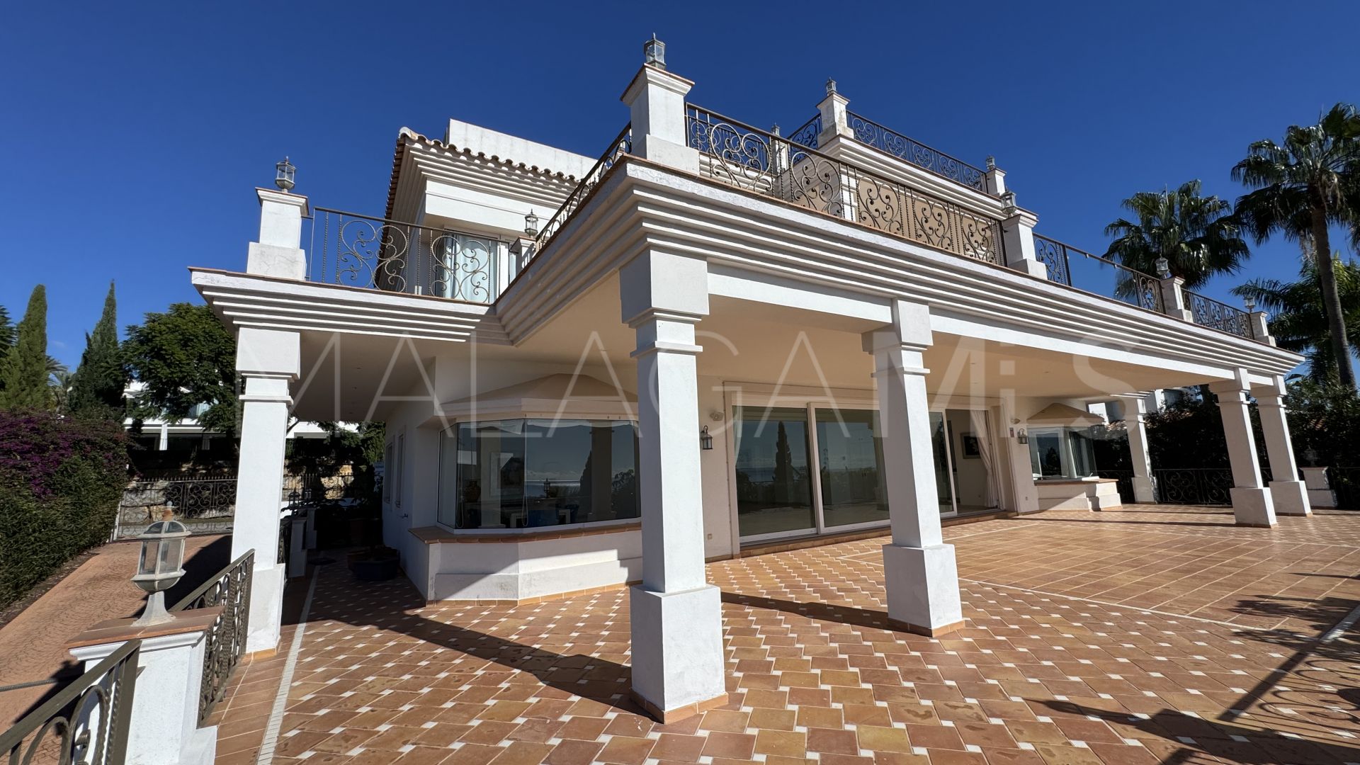 Villa for sale in Los Flamingos Golf