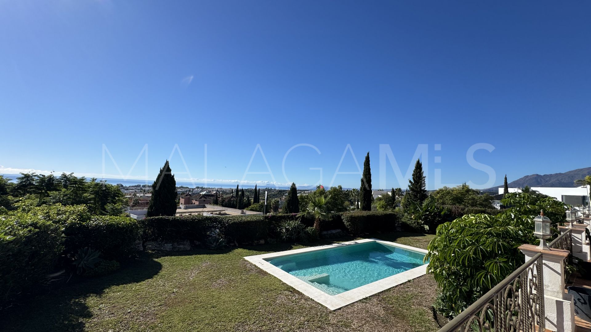 Villa for sale in Los Flamingos Golf