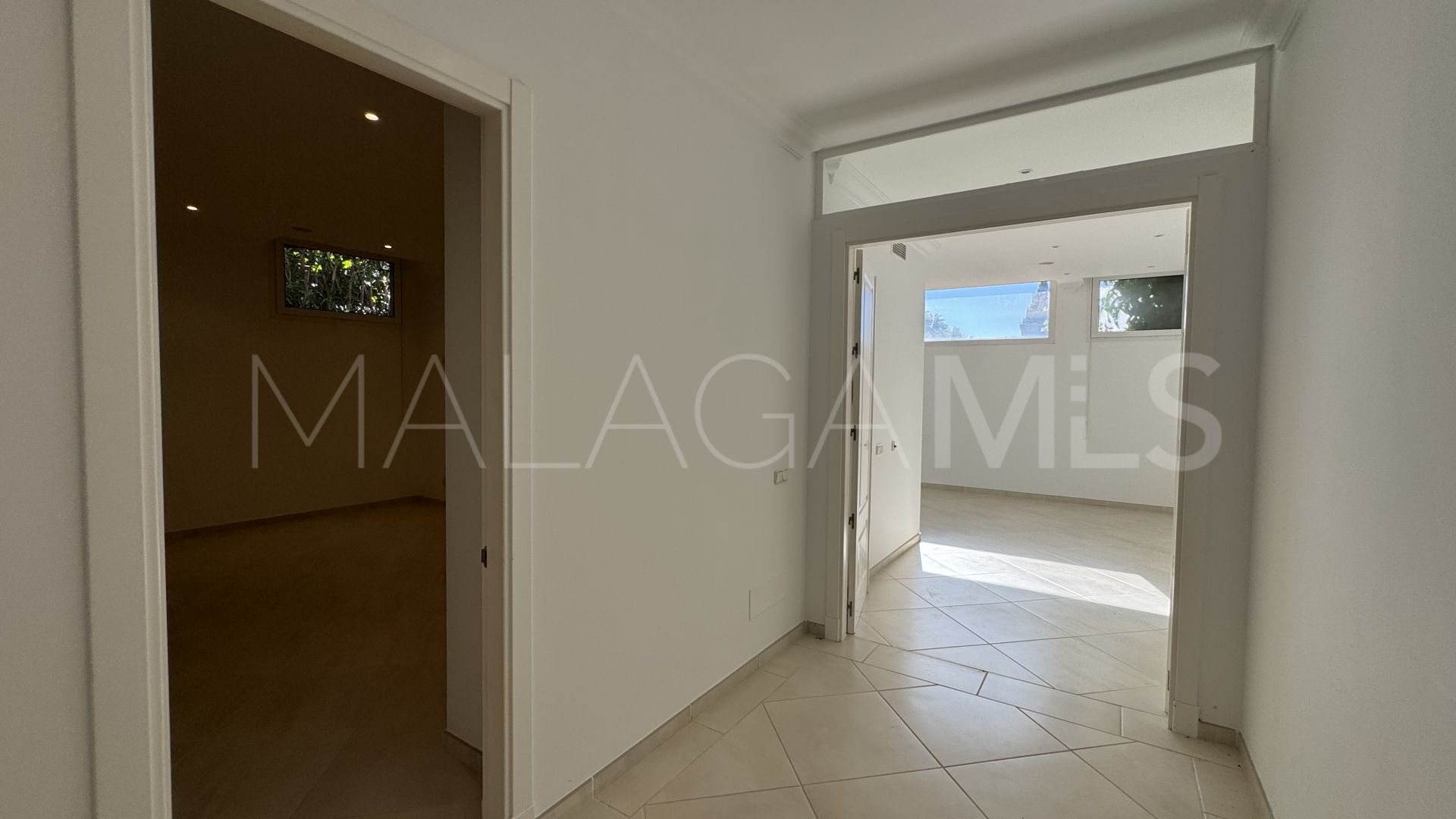 Villa for sale in Los Flamingos Golf