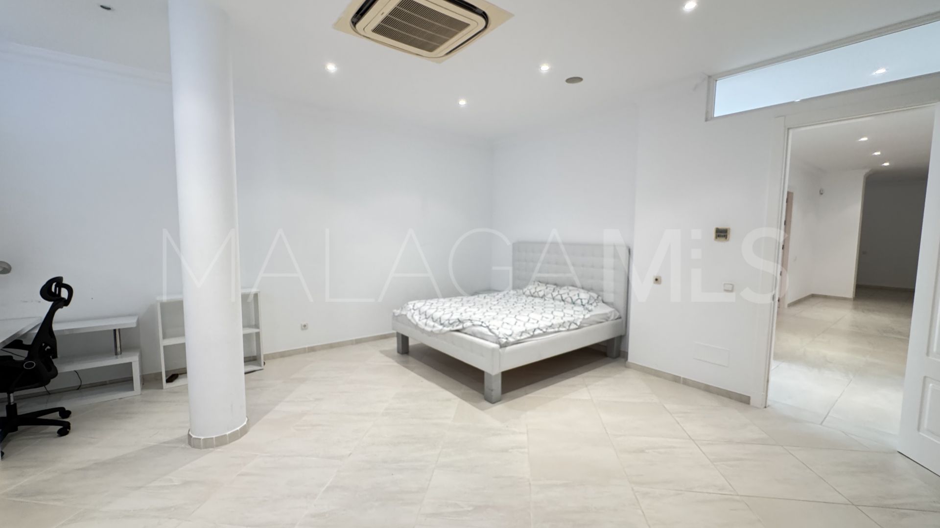 Villa for sale in Los Flamingos Golf