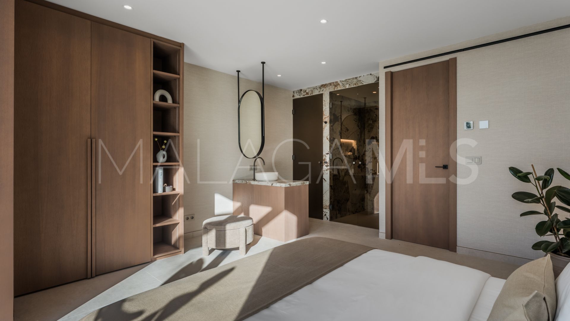 For sale semi detached villa with 4 bedrooms in Altos de Salamanca