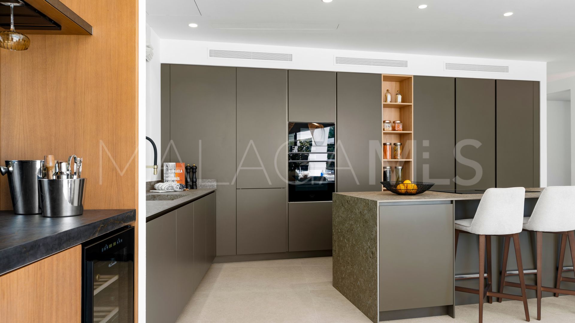 For sale Nueva Andalucia villa