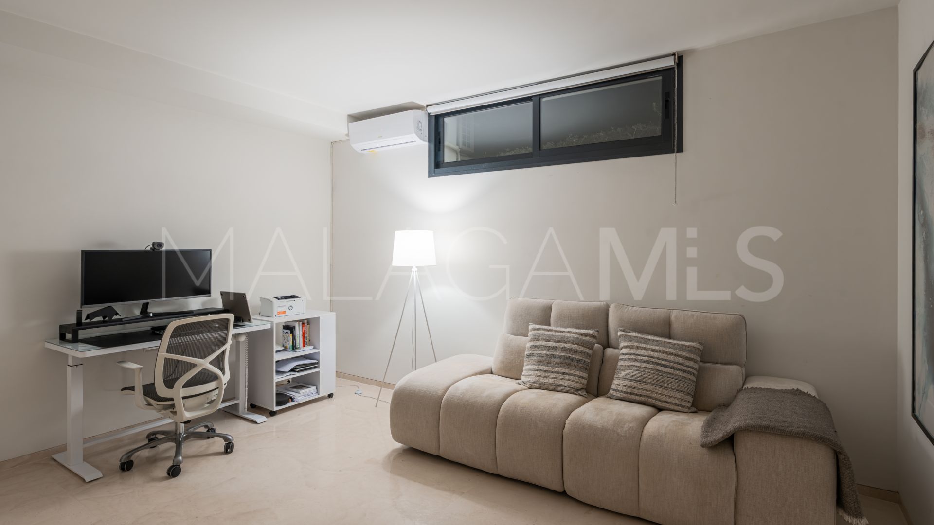 Villa with 6 bedrooms for sale in Nueva Andalucia