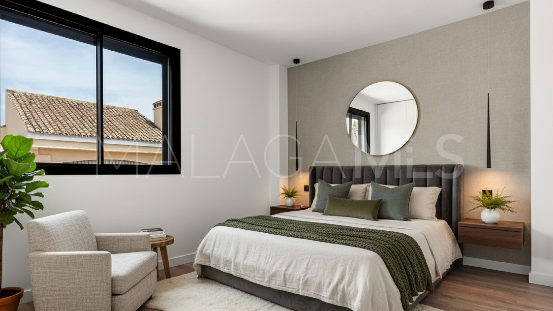 Villa for sale in New Golden Mile