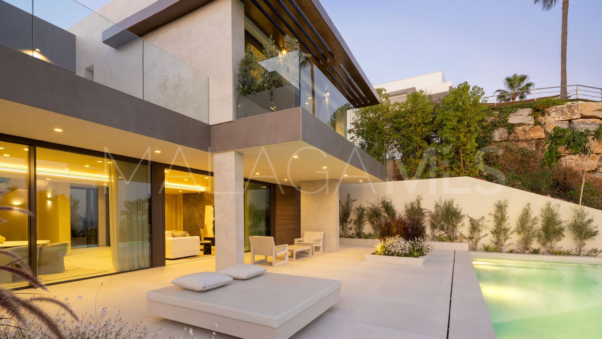 Villa in Los Flamingos for sale