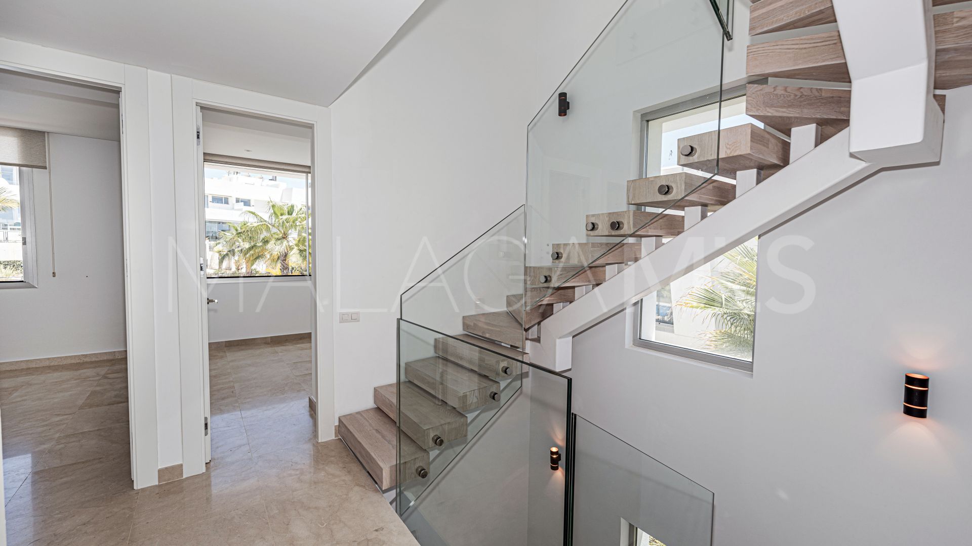 Buy adosado in Rio Real de 4 bedrooms