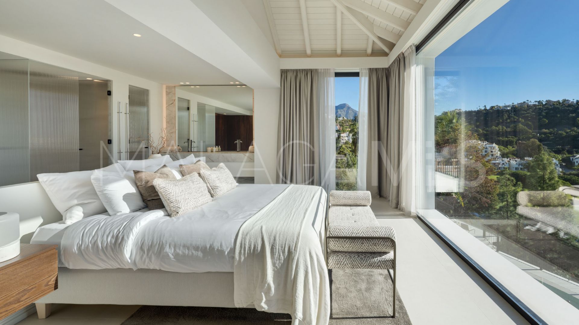 Villa for sale in Los Arqueros