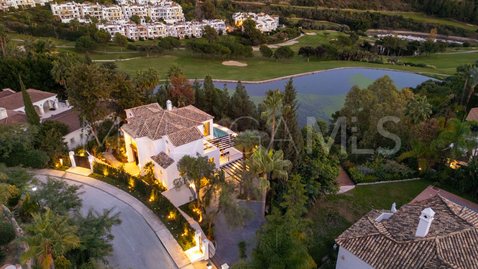 Villa for sale in Los Arqueros