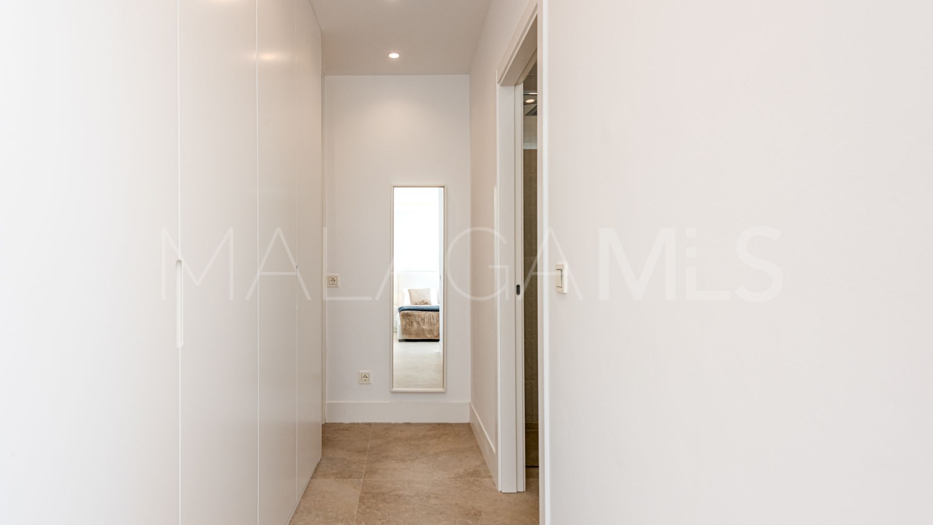 Buy pareado with 4 bedrooms in Aloha Gardens