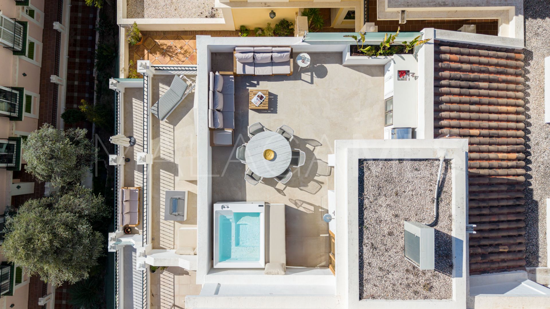 Buy pareado with 4 bedrooms in Aloha Gardens