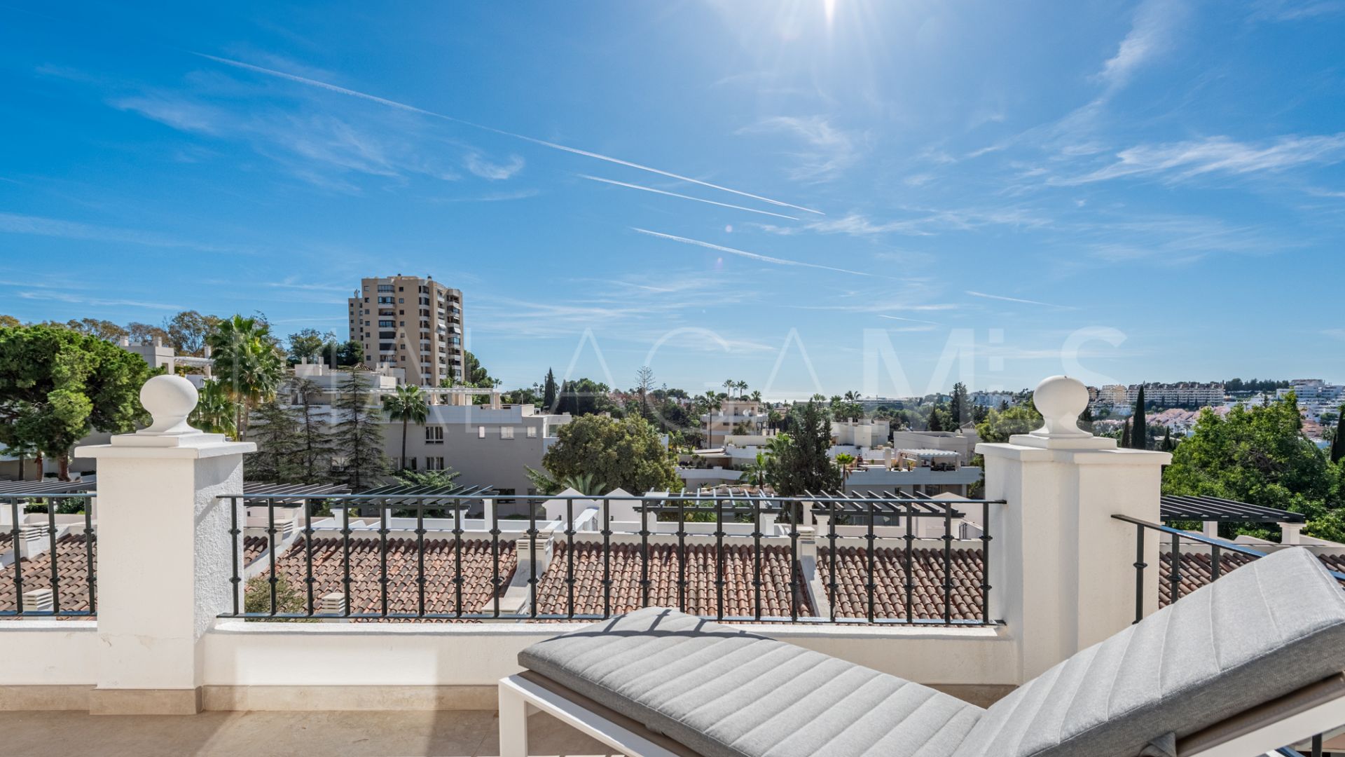 Buy pareado with 4 bedrooms in Aloha Gardens