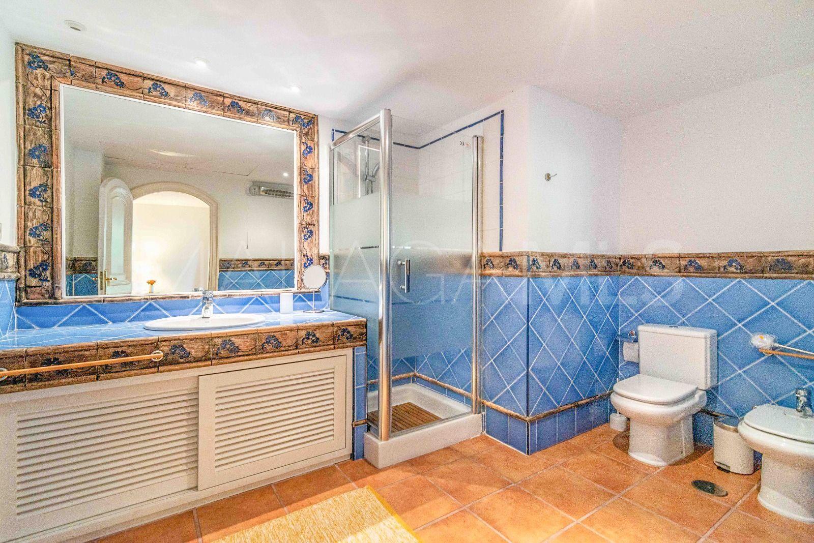 Buy Rio Real villa with 6 bedrooms