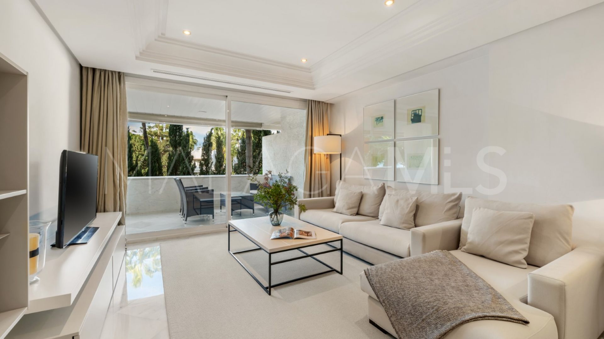 For sale apartment with 2 bedrooms in Golden Mile