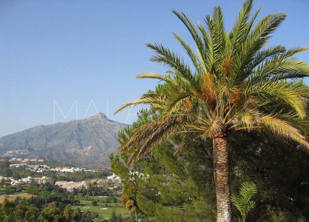 Villa for sale in Marbella City