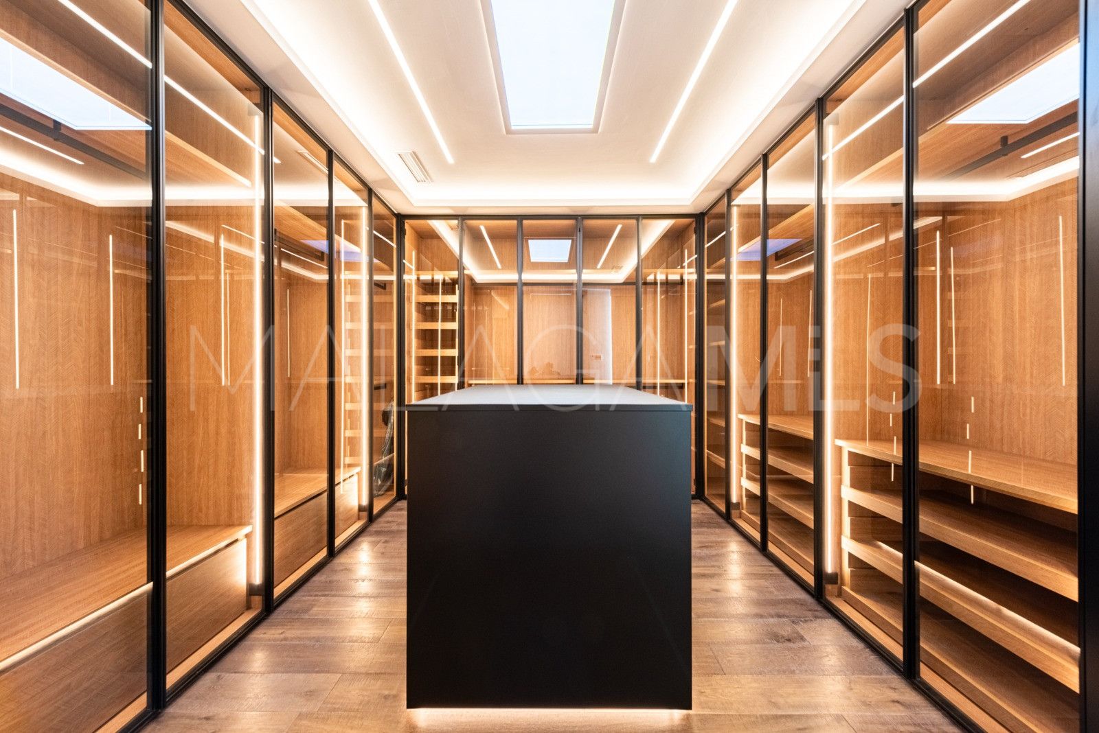 Villa for sale in Paraiso Alto