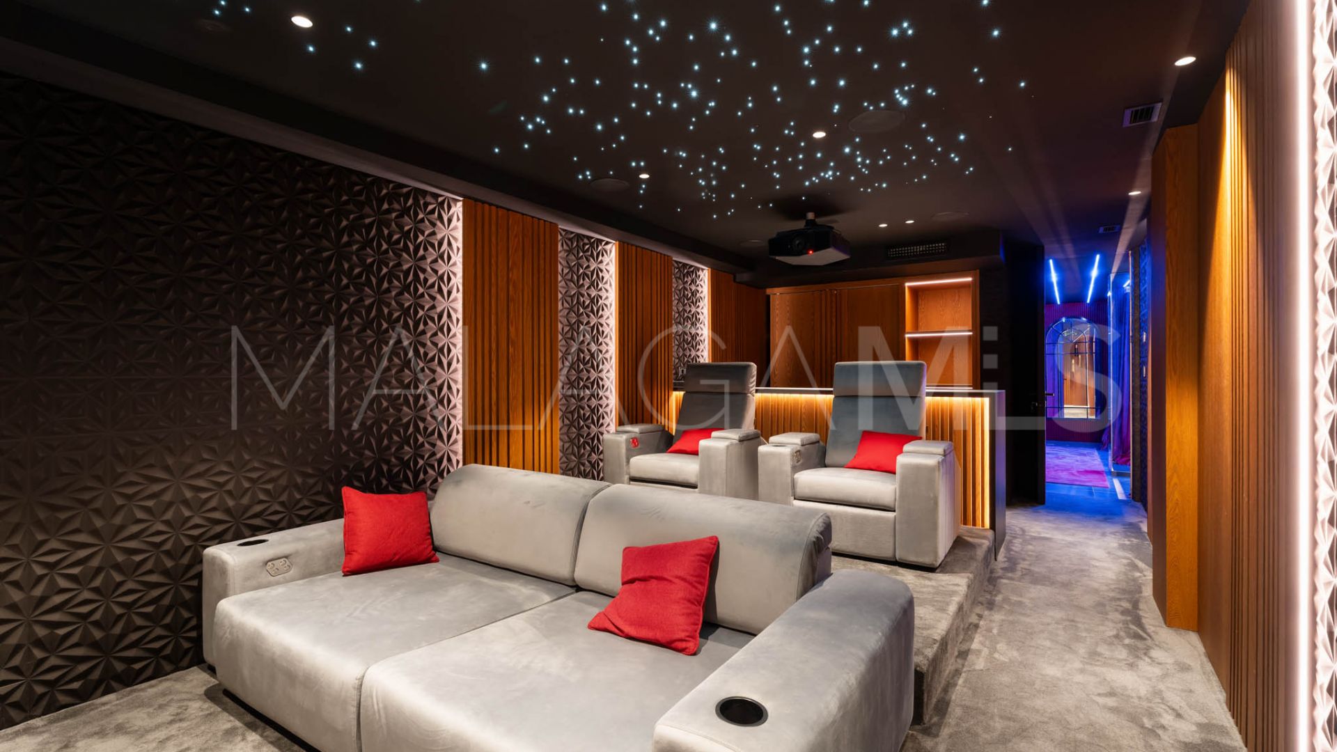 Villa for sale in Paraiso Alto