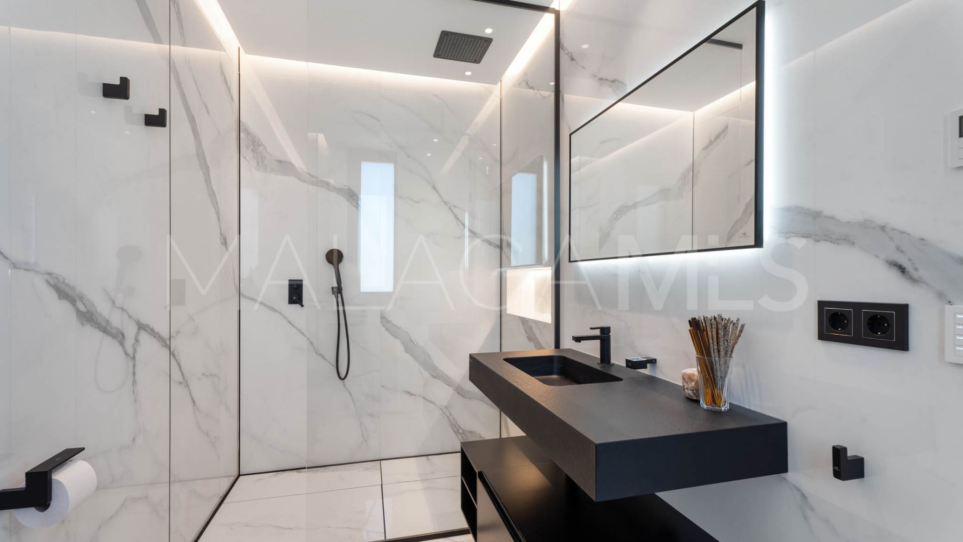 Villa for sale in Paraiso Alto